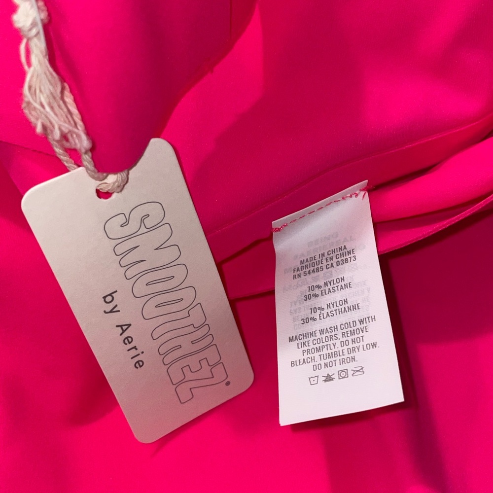 NEW Aerie Smoothiez Hot Pink One-Piece Bodysuit (Multiple Sizes, $49.95) - Picture 4 of 10